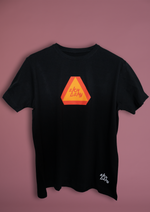 Ladda upp bild till gallerivisning, Elov &amp; Beny - Varningstriangel - T-shirt
